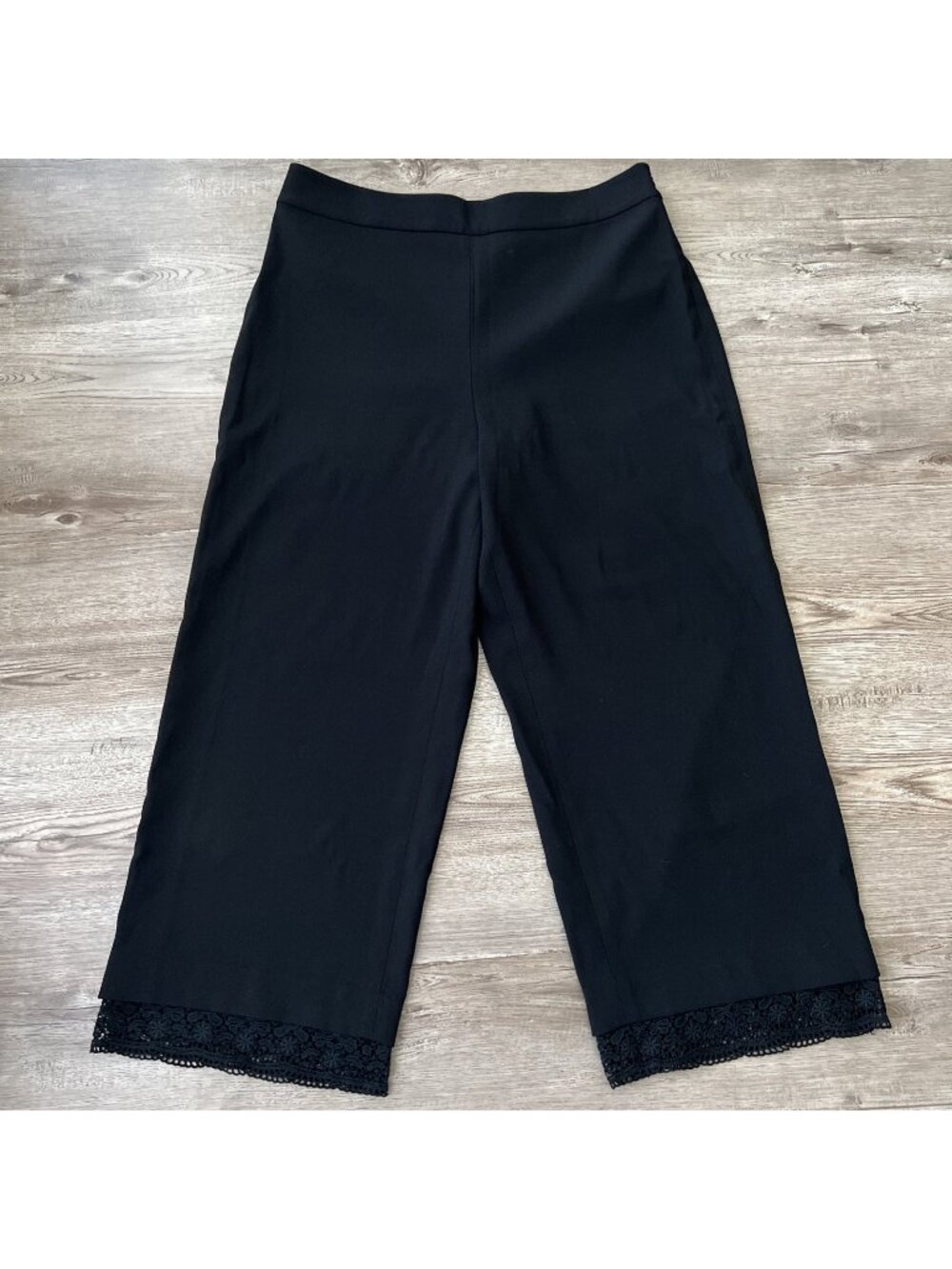 Club Monaco Prudeen Lace Trim Crop Pants Womens 8 Black Wide Leg Culotte